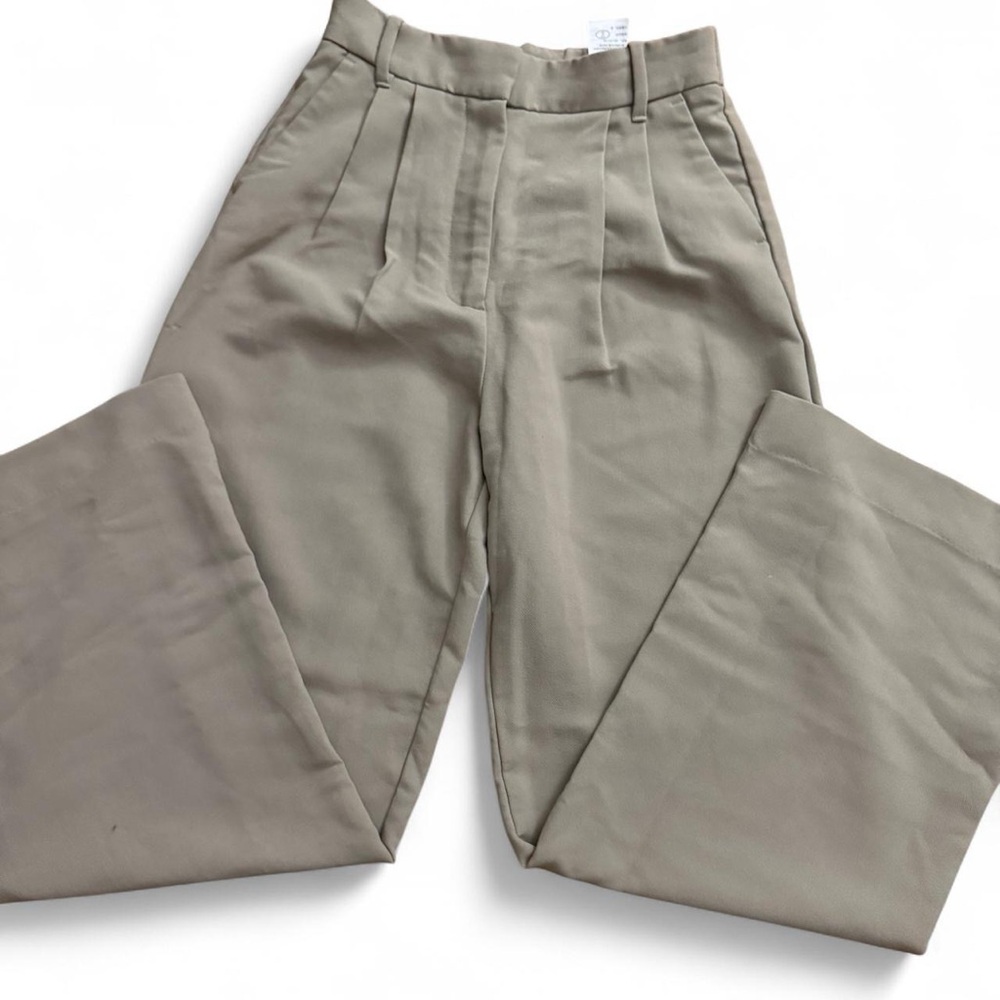 Abercrombie & Fitch Khaki High-Waist Pleated Trousers
